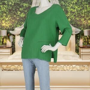 Match Point Green Linen Asymmetrical V-Neck Top S